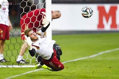 World Cup 2014: Spain's De Gea sidelined by leg muscle injury