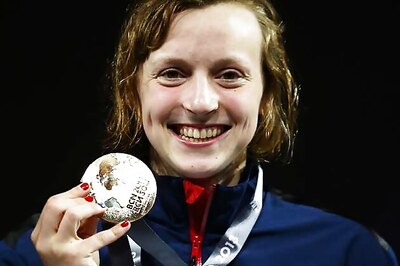 Swimmer Katie Ledecky rockets to gold in 400m freestyle