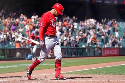 Cueto Sharp Until Lat Tightness In 6th, Giants Blank Reds