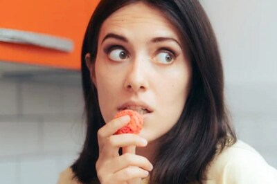 6 Ways to Keep Your Sugar Cravings Under Control This Year