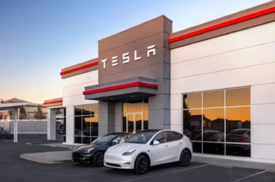 Tesla Recalling Nearly 200,000 Vehicles Due to Software Glitch, Check Details
