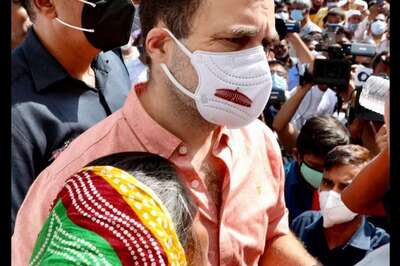 'Daughter of This Country Deserves Justice': Rahul Gandhi Meets Family of Delhi Minor Raped, Killed