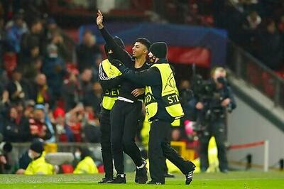 Barcelona Out Of Champions League, Snow Extends Group Stage