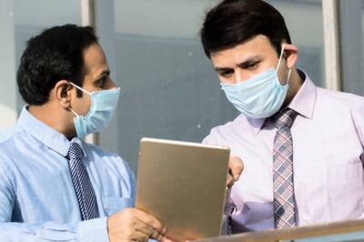 What Do Employers Look for While Hiring Freshers? Know Top Skills to Get Job Quickly