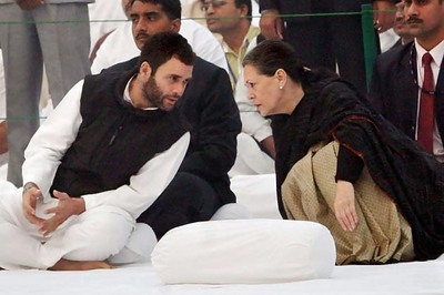 Rahul threatens legal action against Subramanian Swamy