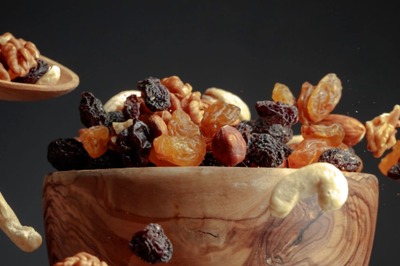 Berries to Nuts: 8 Anti-Ageing Foods For Men