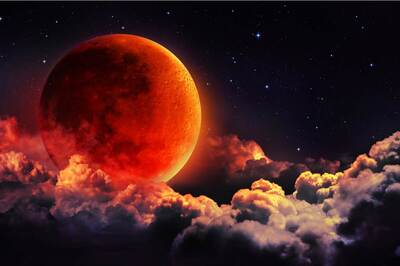 Lunar Eclipse 2021: Will Blood Moon be Visible in India? Check Date, Time and Other Details