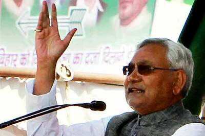 Nitish Kumar supports Rahul Gandhi's stand on ordinance