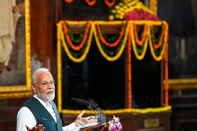 PM Urges MPs to Pass Women's Reservation Bill Unanimously