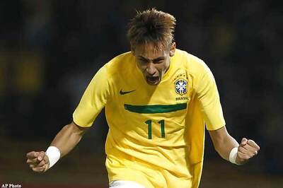 Neymar scores hat-trick as Brazil thump China
