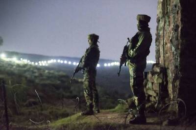 Two Soldiers Injured as Pakistan Violates Ceasefire Along LoC