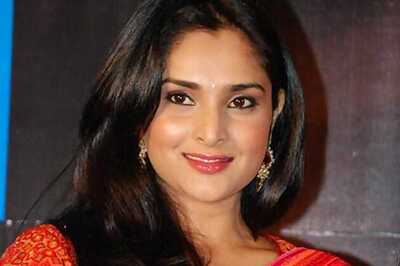 Divya Spandana is keen to learn politics