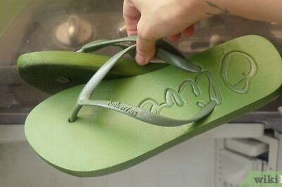 How to Clean Flip Flops
