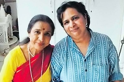Asha Bhosle's daughter Varsha cremated in Mumbai