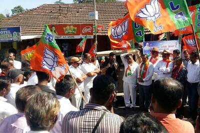 As Poll Battle Intensifies in Karnataka, Congress, BJP Shift Focus to Urban Seats in Bengaluru