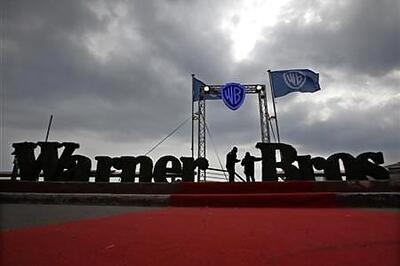 'Dark Knight Rises' ends Batman series for Warner