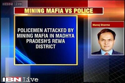 Madhya Pradesh: Bid to crush police officials under crane in Rewa district