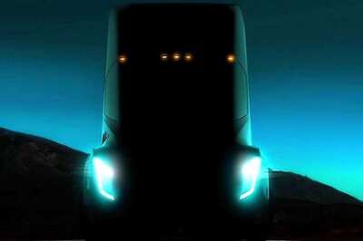 Elon Musk Announces September Unveil For Tesla Semi-Truck