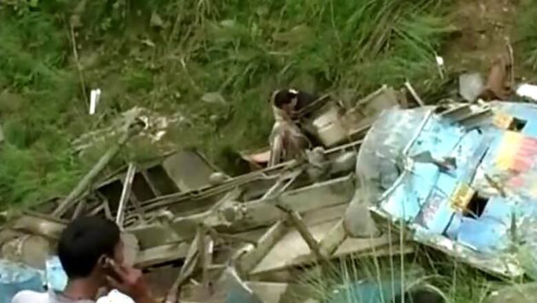 Himachal bus accident: Death toll rises to 52