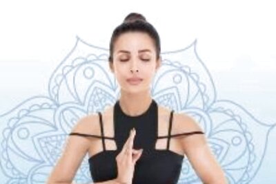 Malaika Arora shares One-Minute Yoga to Ease Stress