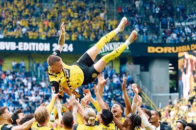 Borussia Dortmund Hero Marco Reus Buys Beer for Fans at Final Bundesliga Game