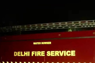 Fire Breaks Out at Delhi's Sabji Mandi Railway Station; Fire Tenders at Site