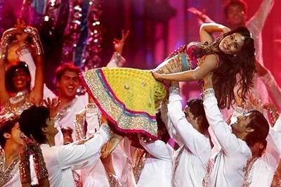 Bollywood auctions role for funds to curb crimes against women