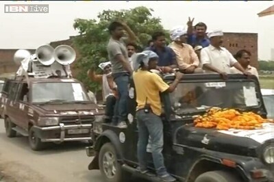 Varanasi live: AAP roadshow begins, Kejriwal says will win by a record margin