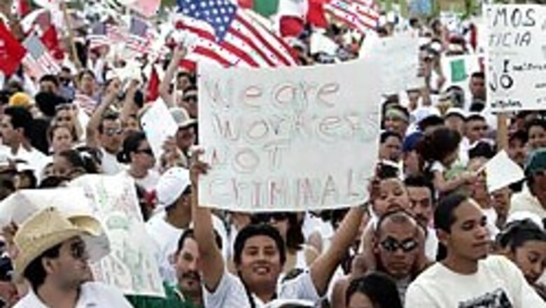 US arrests 2,000 illegal immigrants