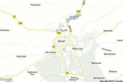 Two government officials arrested for taking bribe of Rs 5,000