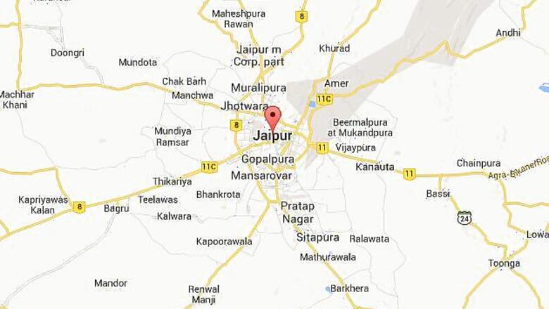 Non-teaching Raj University employees stage protest against fresh recruitments