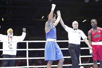 Olympics: Vijender storms into quarter-finals