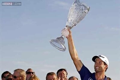 Australia's Scott wins Barclays in tight finish