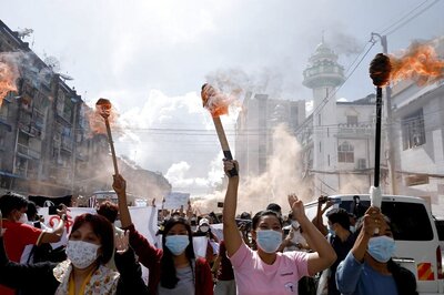 UN Fears 'Mass Atrocity Crimes' in Myanmar as Troops Gather in North