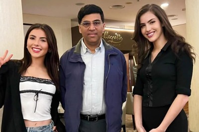Internet Thinks Botez Sisters Took Chess Great Viswanathan Anand 'Hostage' In This Pic
