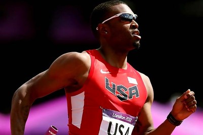 Sprinter breaks his leg but finishes relay