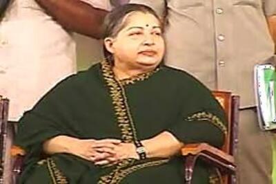 Jayalalithaa government to distribute 5.5 lakh free laptops this year