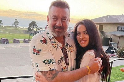 Trishala Rings in 33rd Birthday With Dad Sanjay Dutt in California, Shares Adorable Pic of the Duo