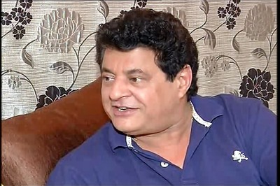 FTII row: Gajendra Chauhan takes charge of FTII  amid protests and slogans like 'Go Back Chauhan'