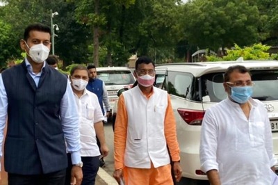 BJP MPs Walk Out of Standing Committee on IT Meet Chaired by Tharoor Due To Ongoing Monsoon Session