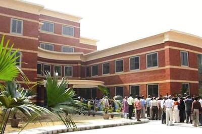 DU Teachers Too Join Students' Stir Against Upcoming Private Building in North Campus