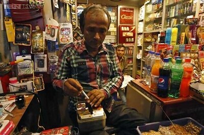 India tightens rules on cigarettes, tobacco branding