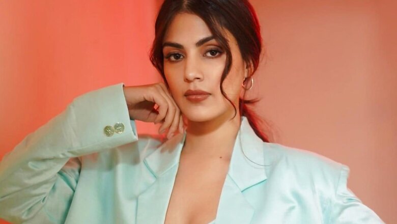 Rhea Chakraborty to Make Her Tollywood Debut With This Bengali Producer?