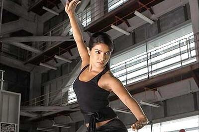 Why is Priyanka Chopra losing out on pals?