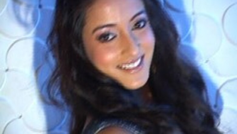 Raima Sen finds linkup with Yuvraj Singh funny