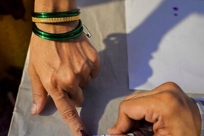 Ghosi Lok Sabha Seat: Alliance Compulsions May Give NDA The Short End of The 'Stick' in Triangular Fight with SP, BSP