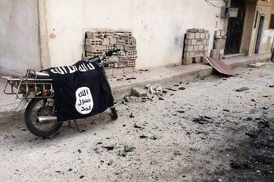 Islamic State Turns to Selling Fish, Cars to Offset Oil Losses: Report