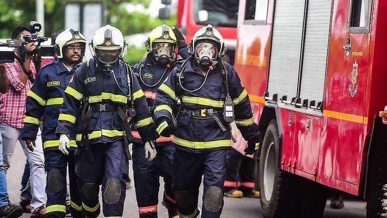 Fire Guts Seven Shanties in Kolkata's Anandapur