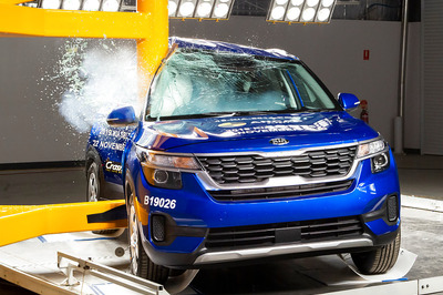 Kia Seltos SUV Achieves Five-Star Safety Rating in ANCAP Crash Test - Watch Video