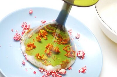 How to Make a White Chocolate Peppermint Martini